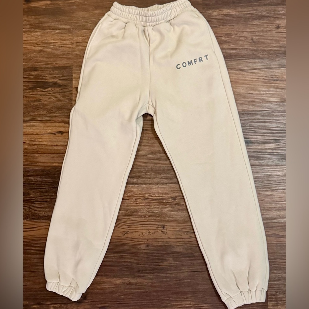 Comfrt Cream Sweatpants